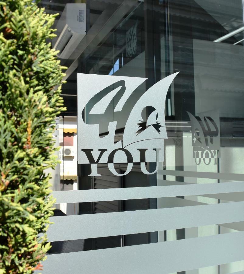 4-You Boutique Metamorfosi  Exteriér fotografie
